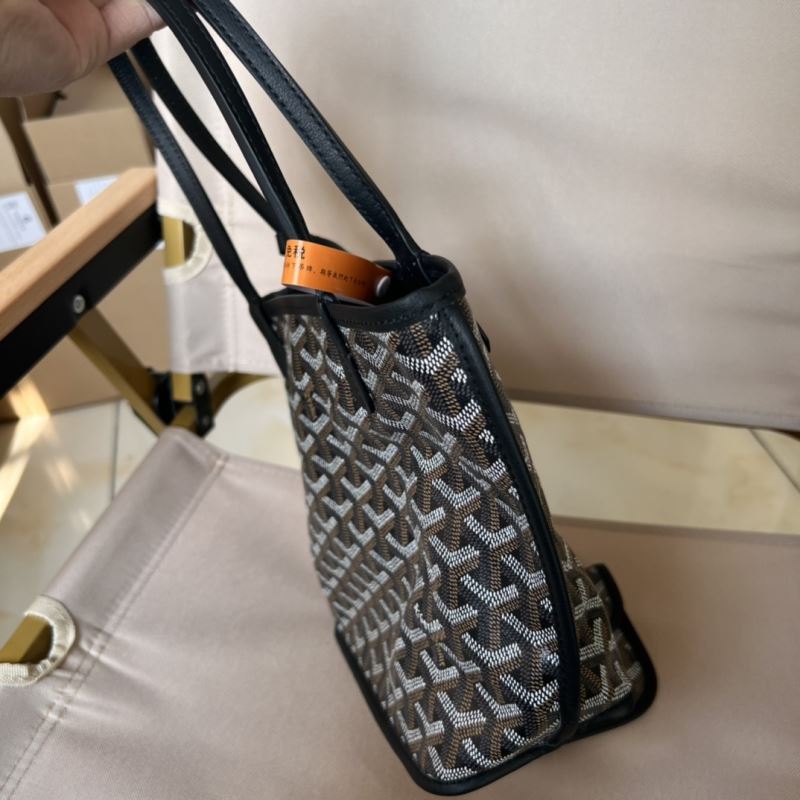 Goyard Shopping Bags